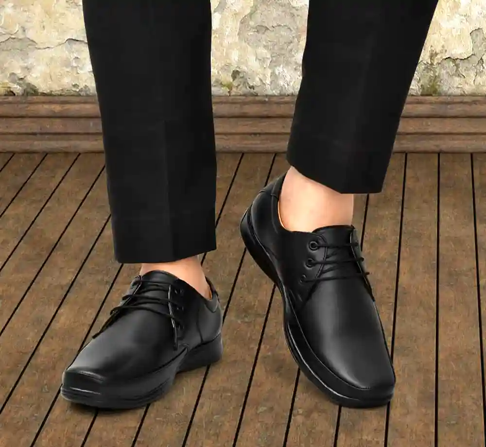 WUGO Fashionable Formal Shoes For Men's & Boys - Black
