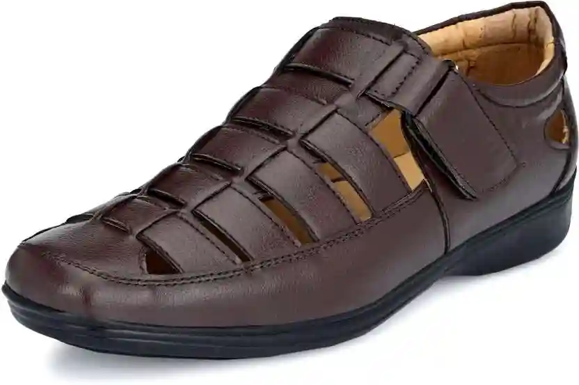 WUGO Men Roman Sandals Brown